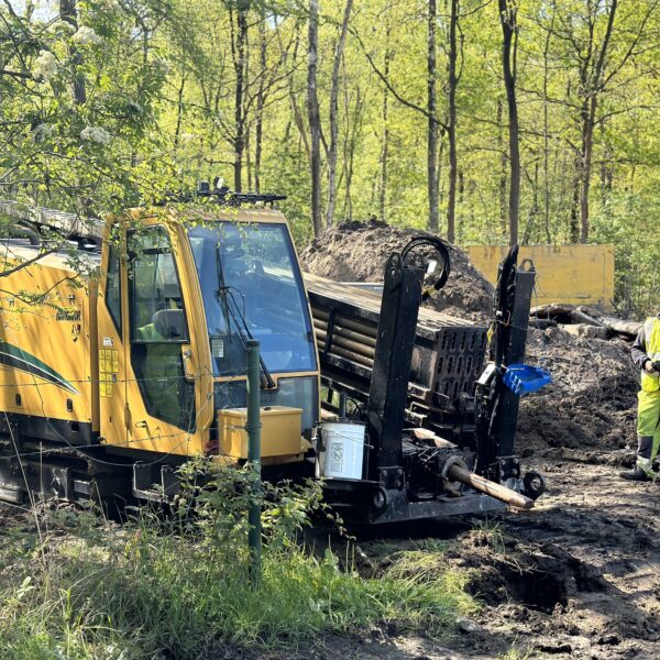 H&C Boringen - Horizontale boormachine in een bos