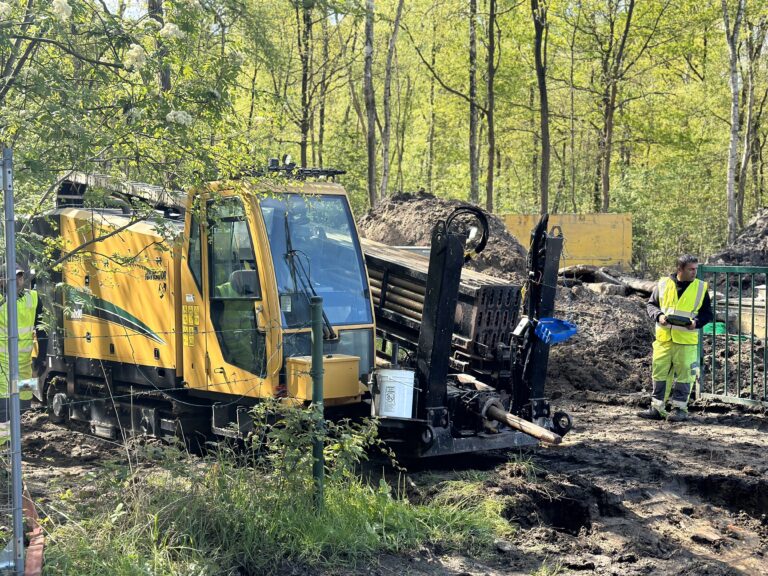H&C Boringen - Horizontale boormachine in een bos